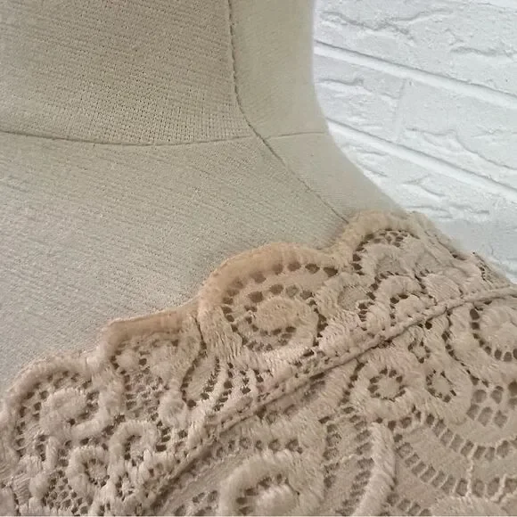 🚨4/$25 Free People Scalloped Edge Lace Crop Top Size XS - Picture 5 of 6